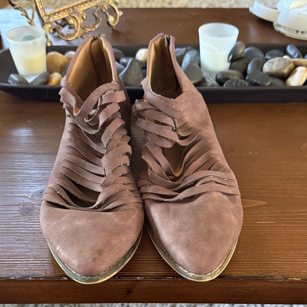 Mi.iM Mauve Fringe Flats